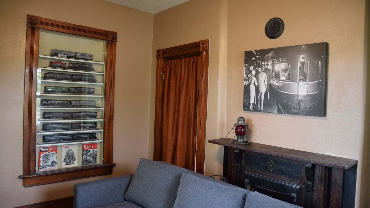 Photo of Livingroom in Arlington Heights