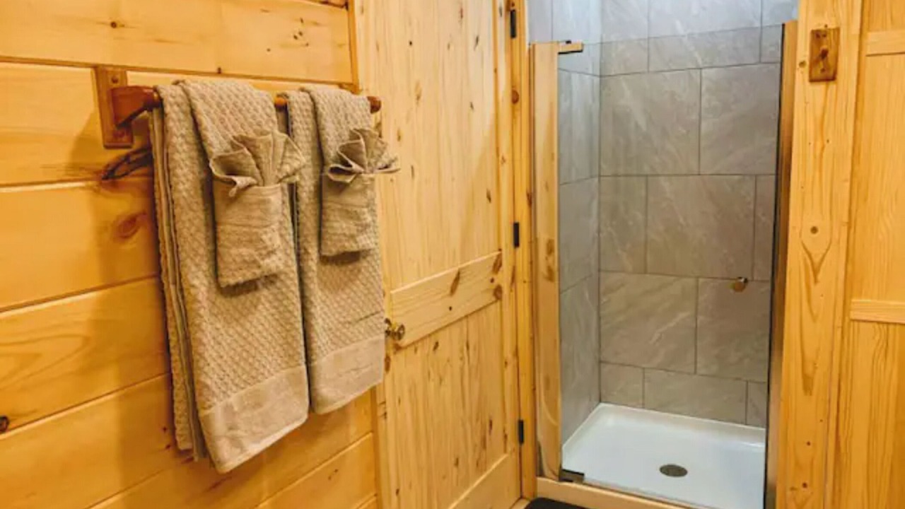 Photo of Bathroom in Newland