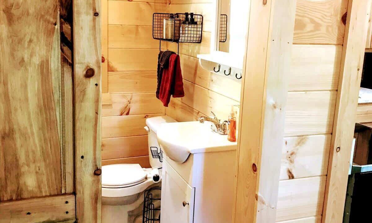 Photo of Bathroom in Primrose