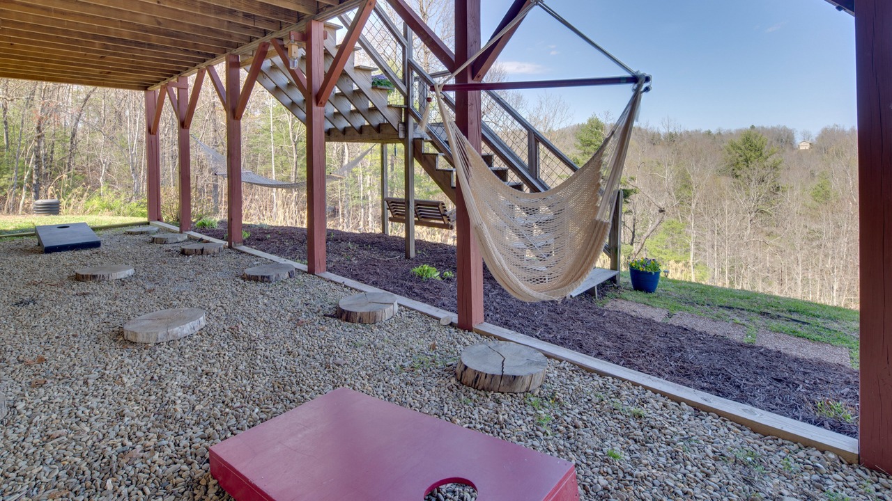 Photo of Outdoor in Winfield Cove