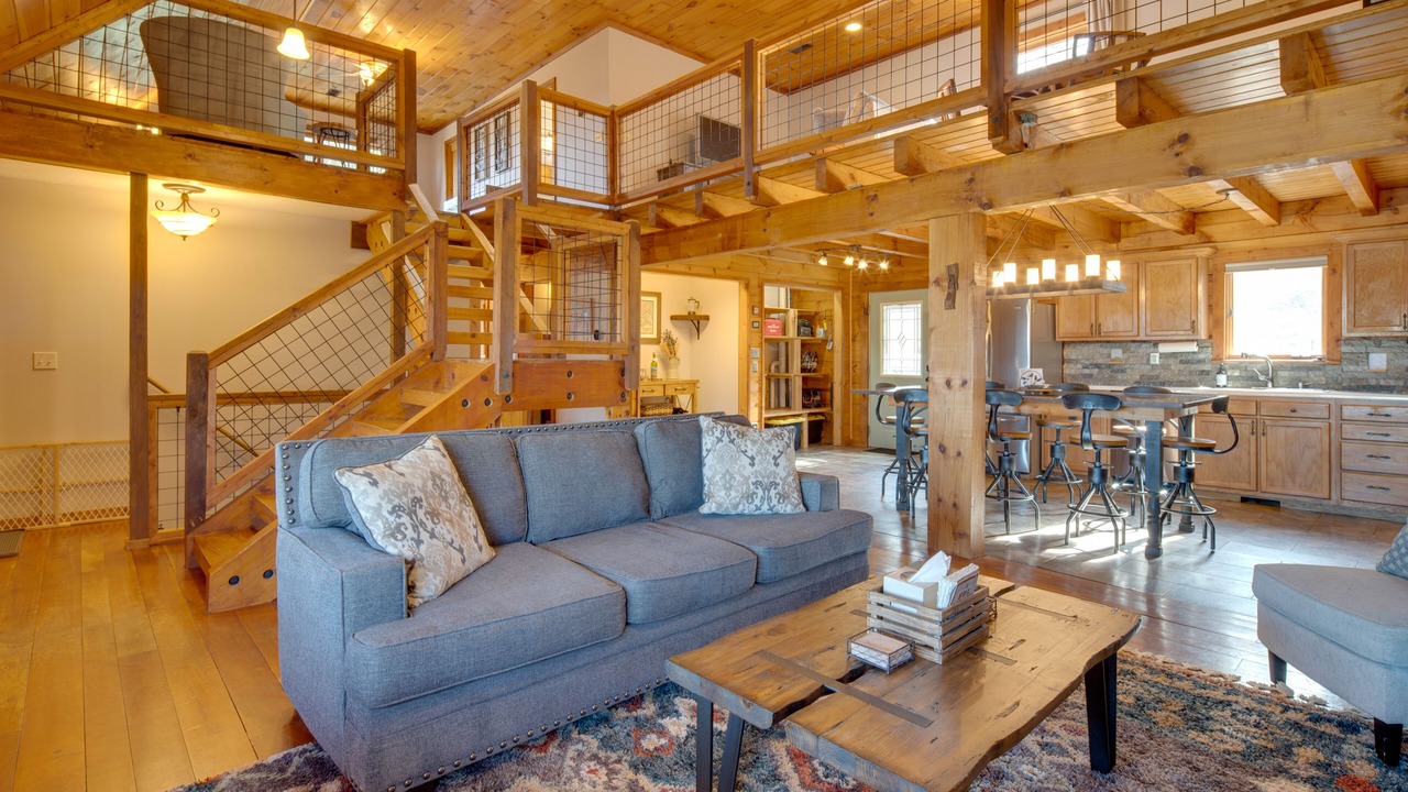 Photo of Livingroom in Winfield Cove