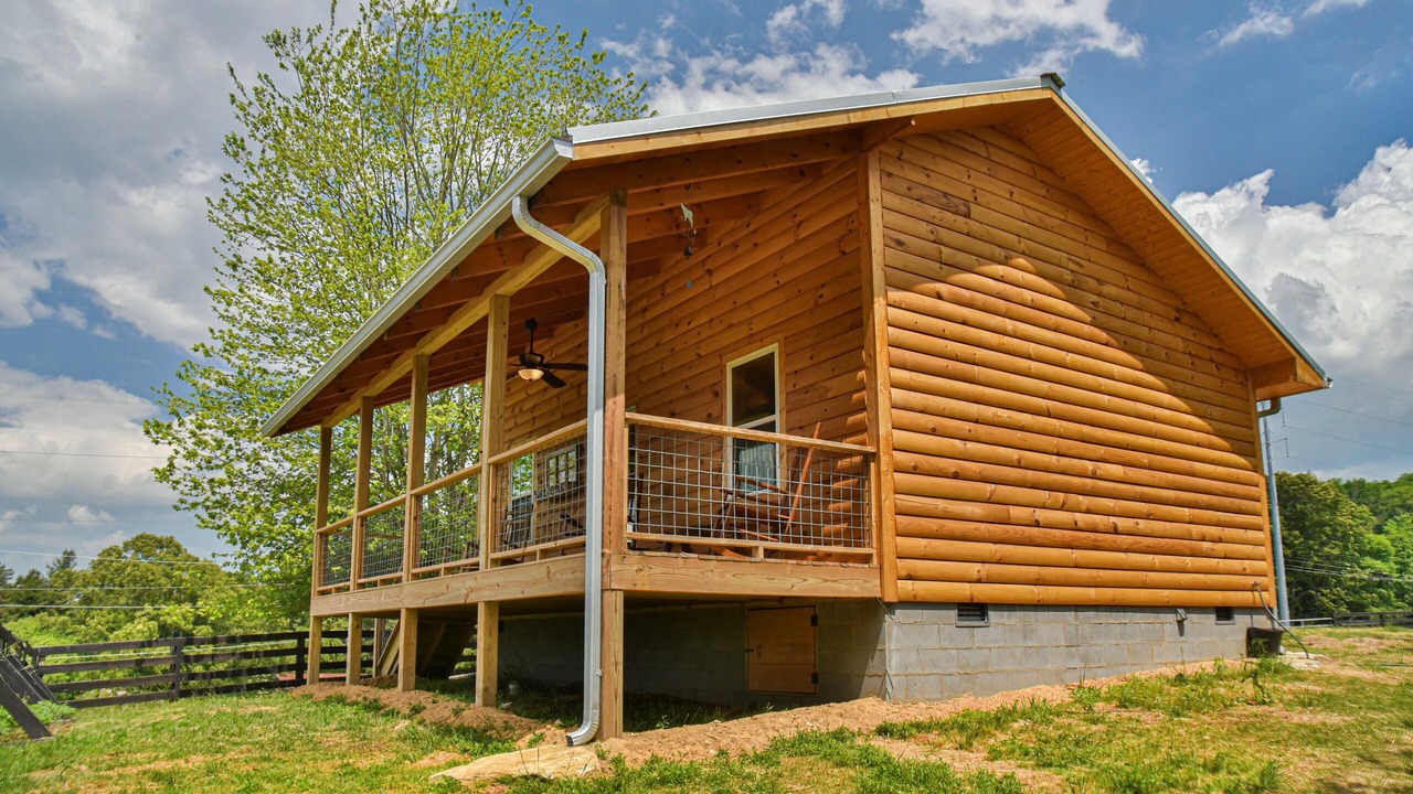 Photo of Outdoor in Hendersonville
