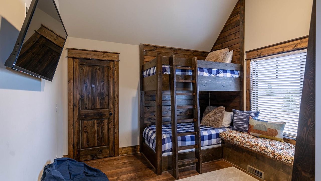 Photo of Bedroom in Elk Park