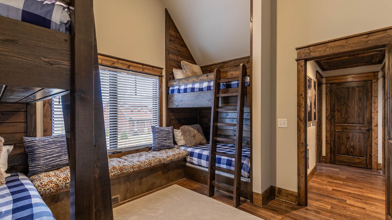 Photo of Bedroom in Elk Park