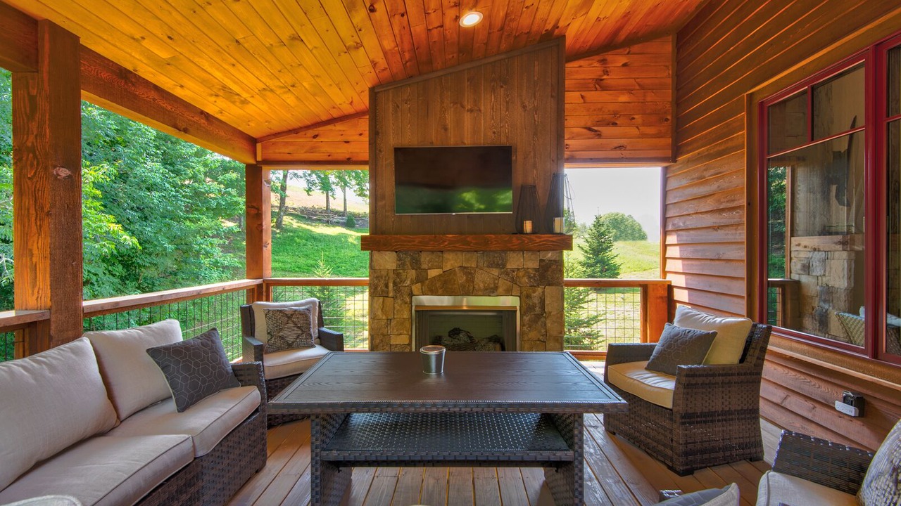 Photo of Patio Balcony in Elk Park