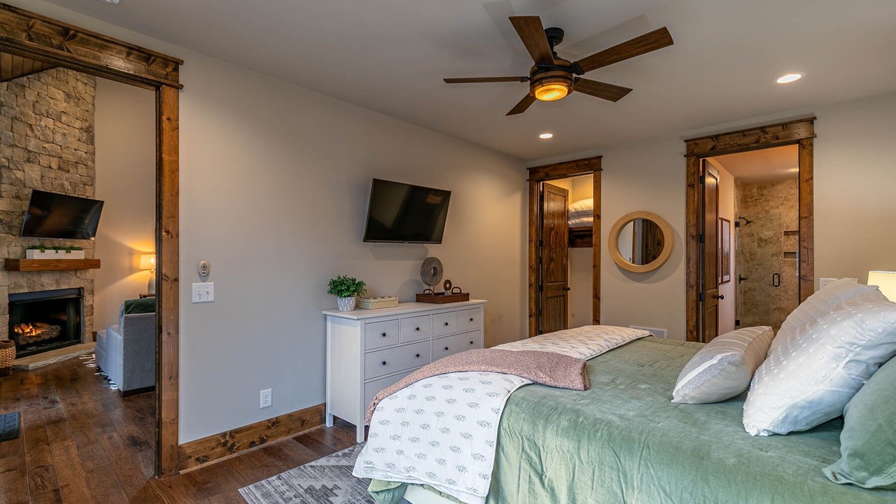 Photo of Bedroom in Elk Park