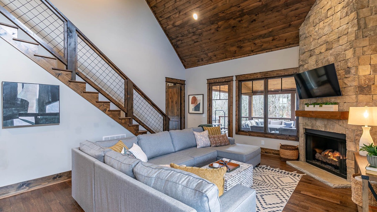 Photo of Livingroom in Elk Park