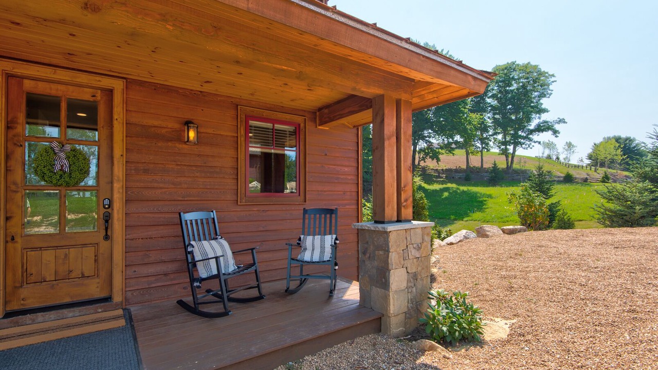 Photo of Patio Balcony in Elk Park