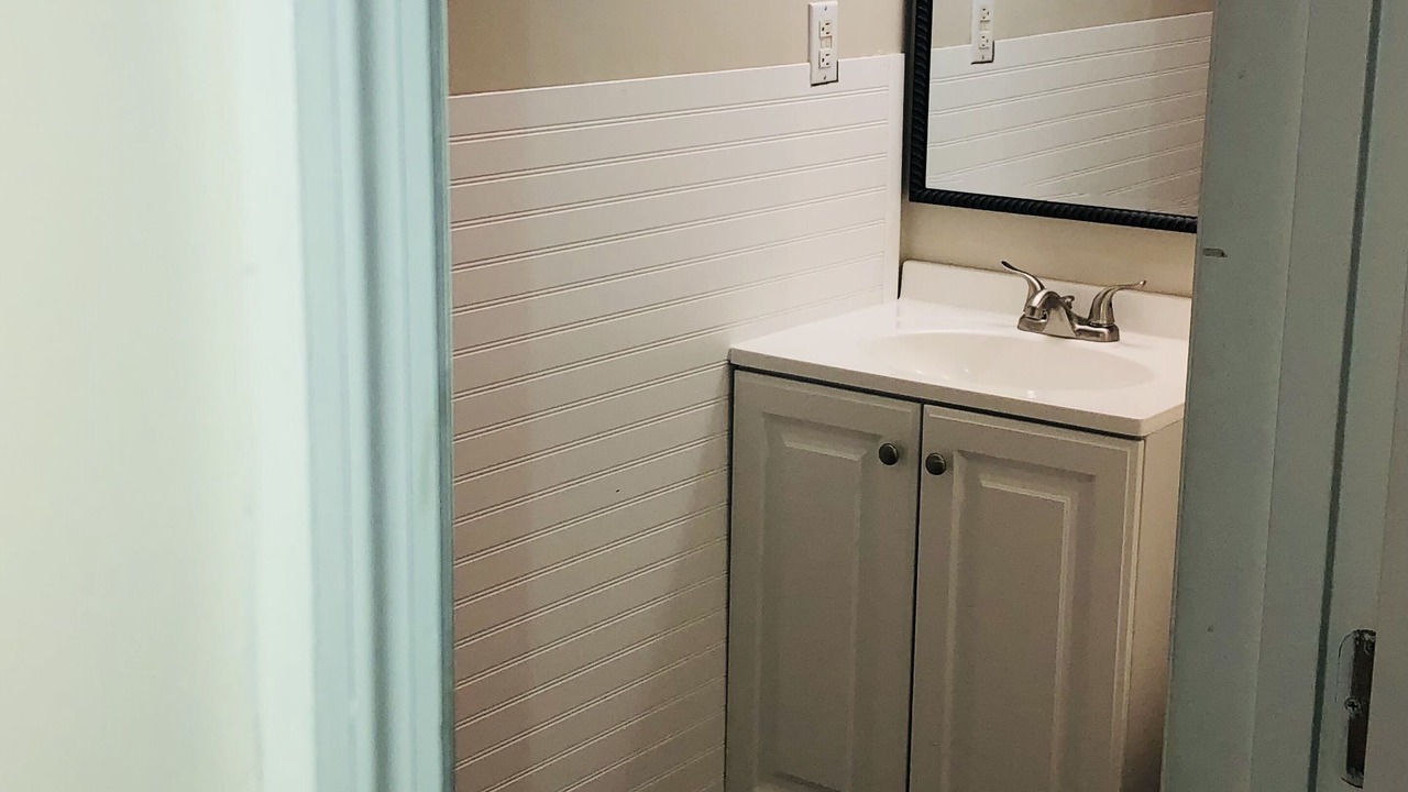 Photo of Bathroom in Crittenden