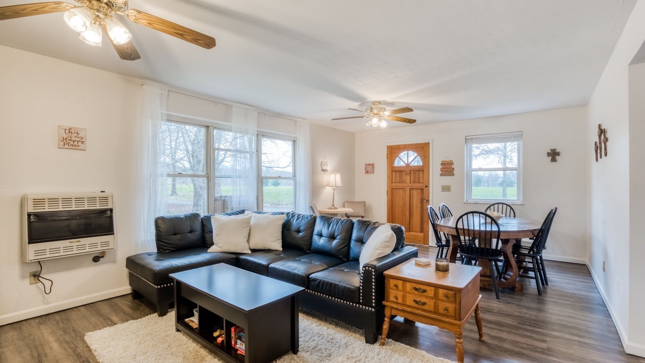 Photo of Livingroom in Falmouth