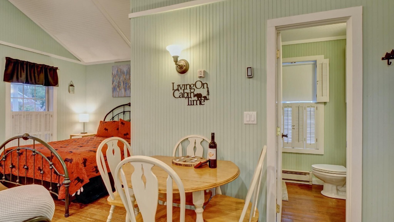 Photo of Bedroom in Altamont