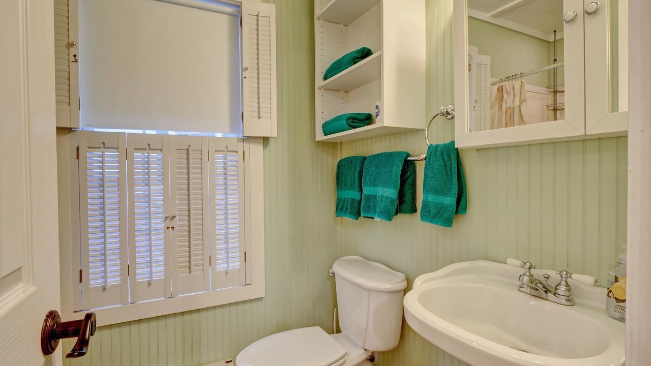 Photo of Bathroom in Altamont
