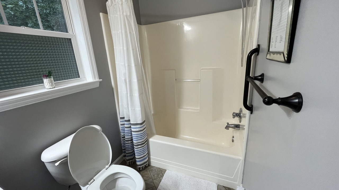 Photo of Bathroom in Marion