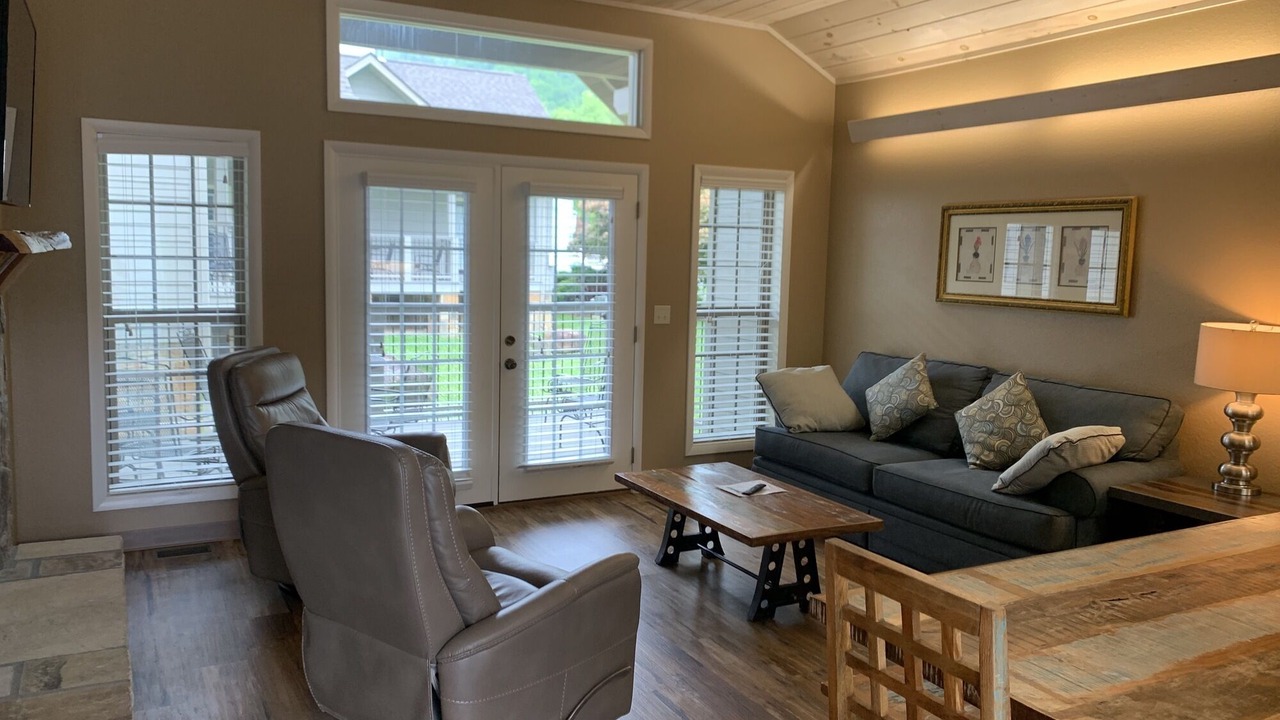 Photo of Others in Gatlinburg