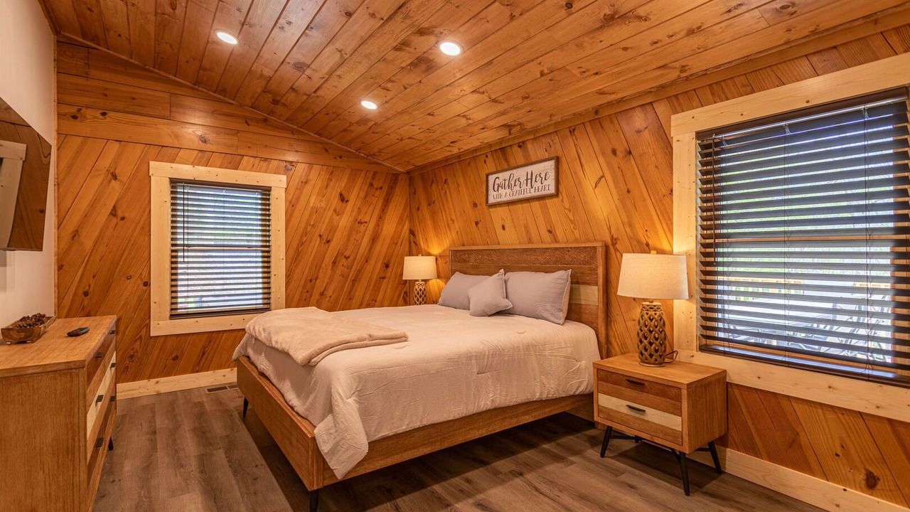 Photo of Bedroom in Elk Park