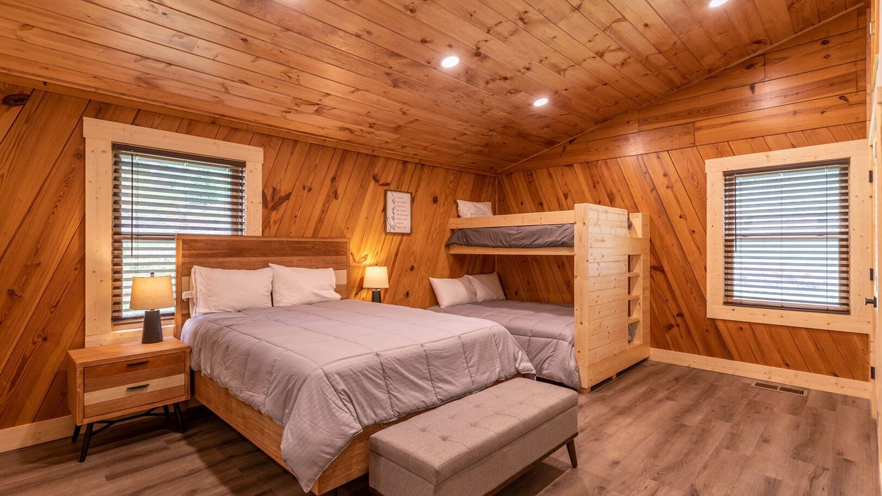 Photo of Bedroom in Elk Park