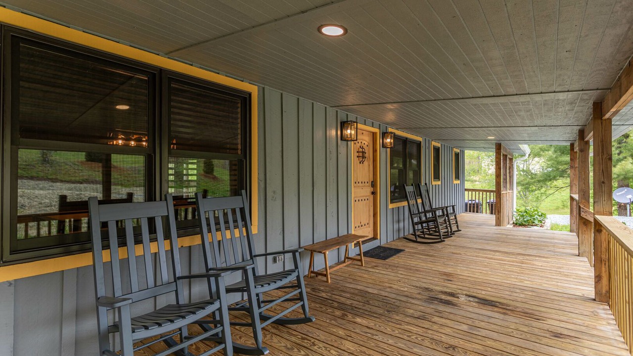 Photo of Patio Balcony in Elk Park