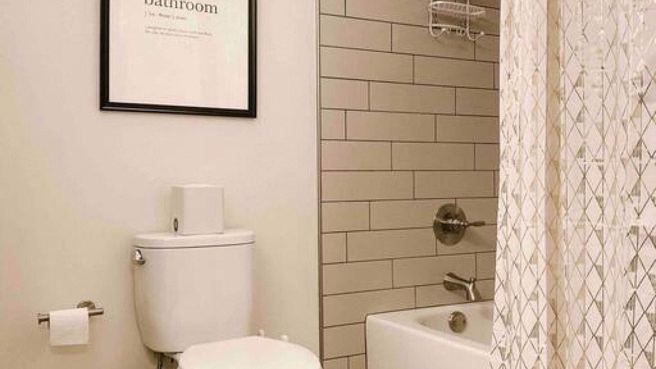 Photo of Bathroom in Old City