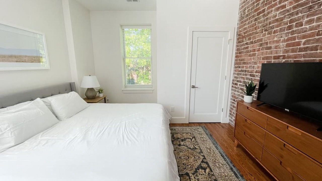 Photo of Bedroom in Downtown Knoxville