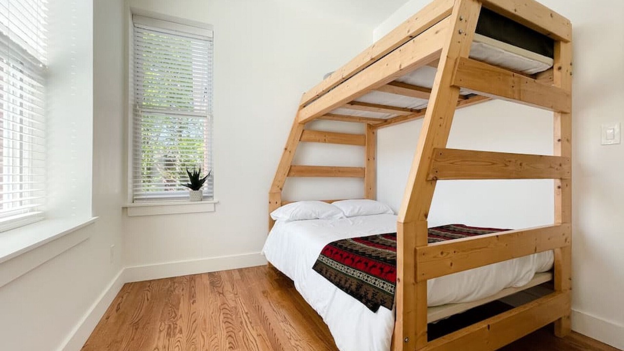 Photo of Bedroom in Downtown Knoxville