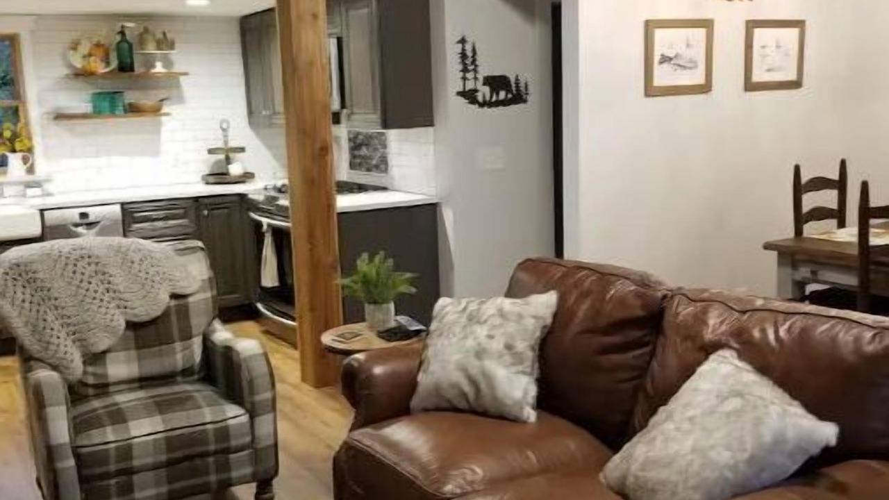 Photo of Livingroom in Pineola