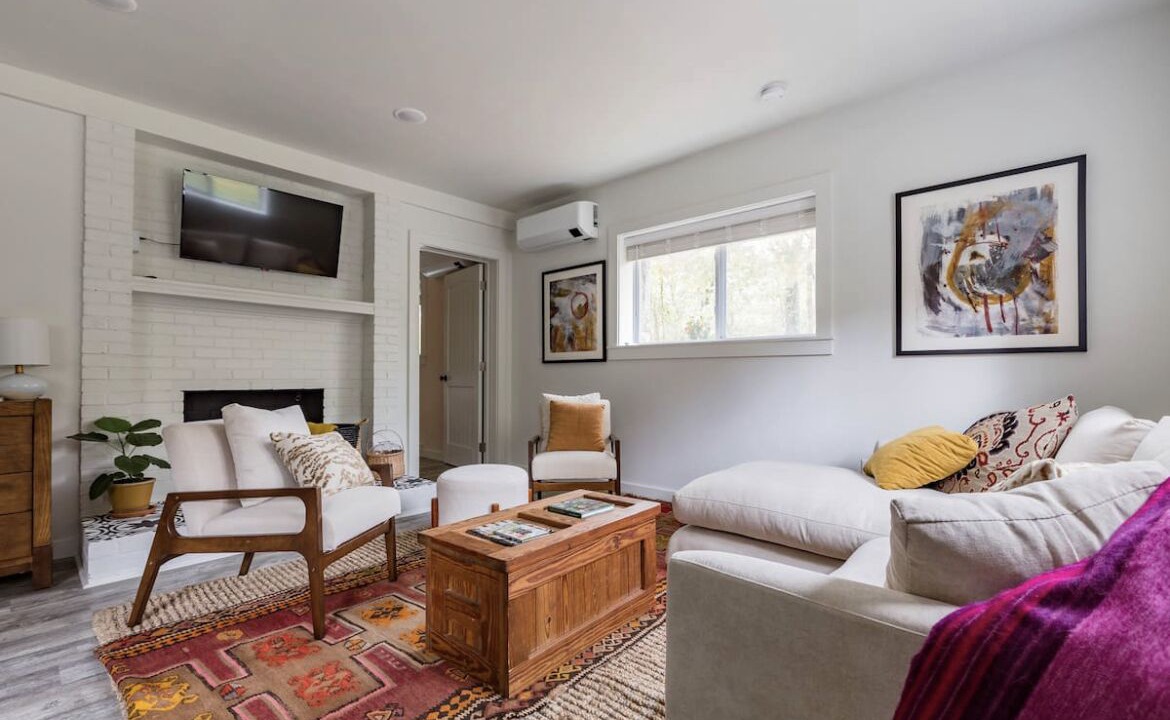 Photo of Livingroom in Haw Creek
