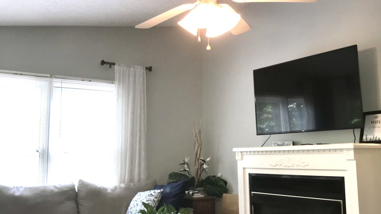 Photo of Livingroom in Waynesville