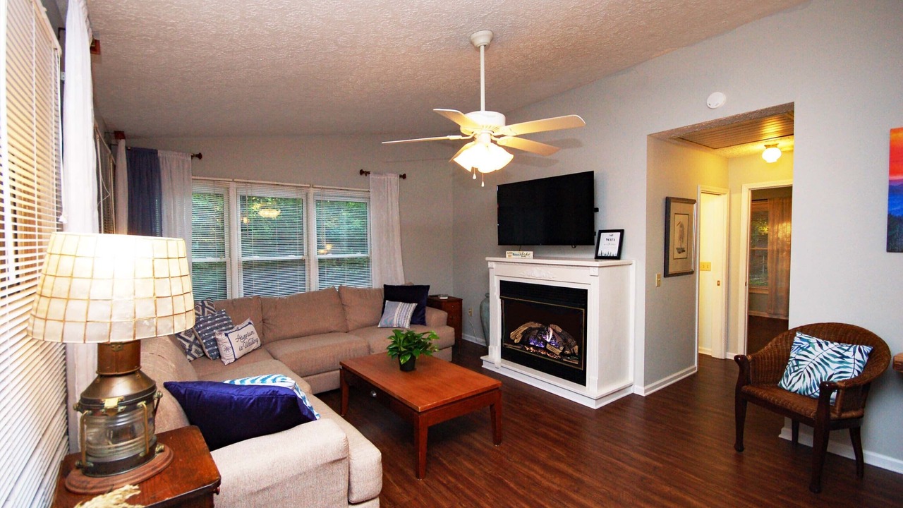 Photo of Livingroom in Waynesville