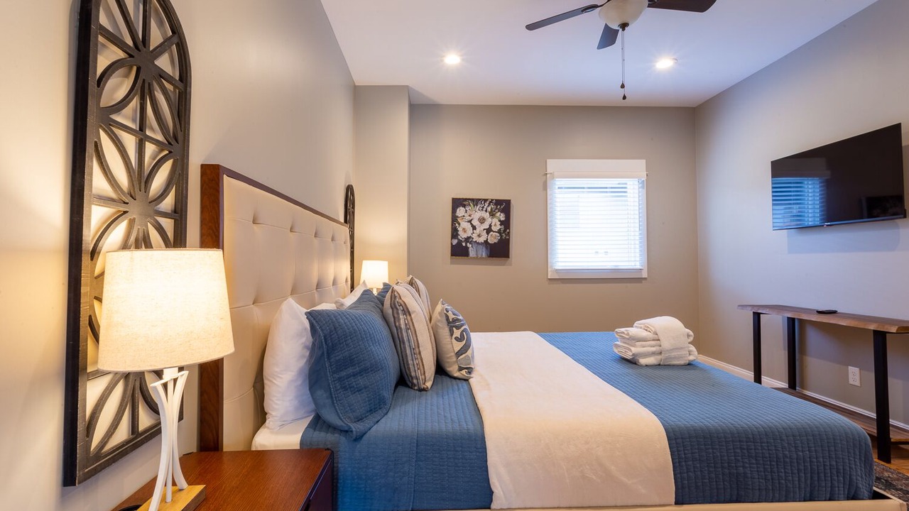 Photo of Bedroom in Woodfin