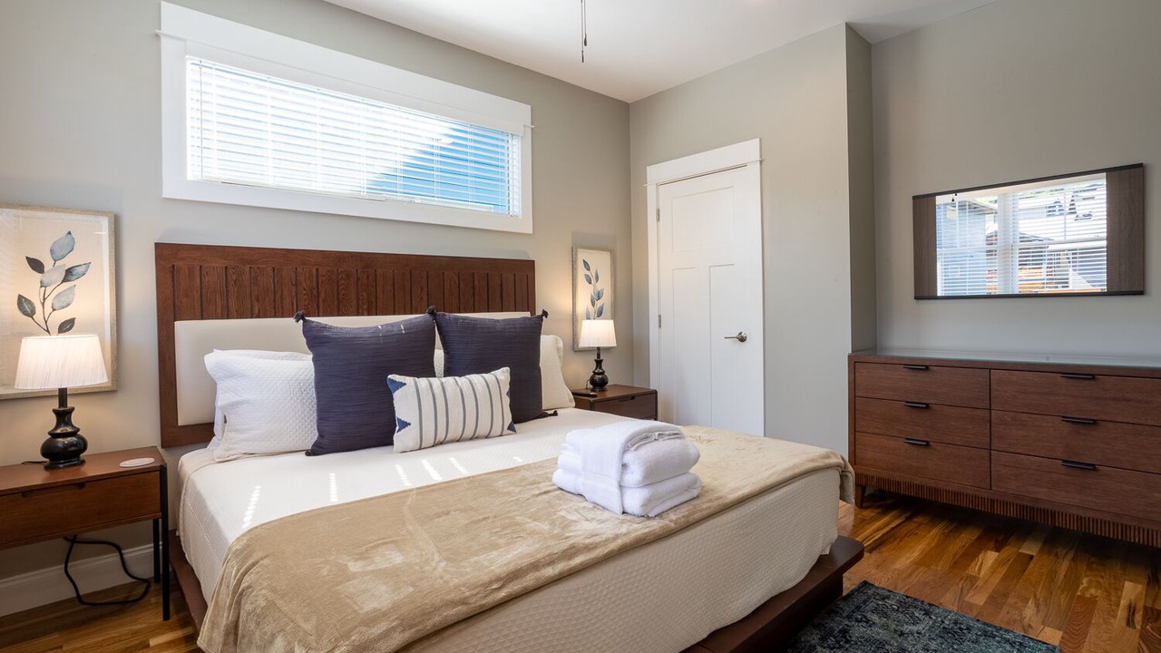 Photo of Bedroom in Woodfin