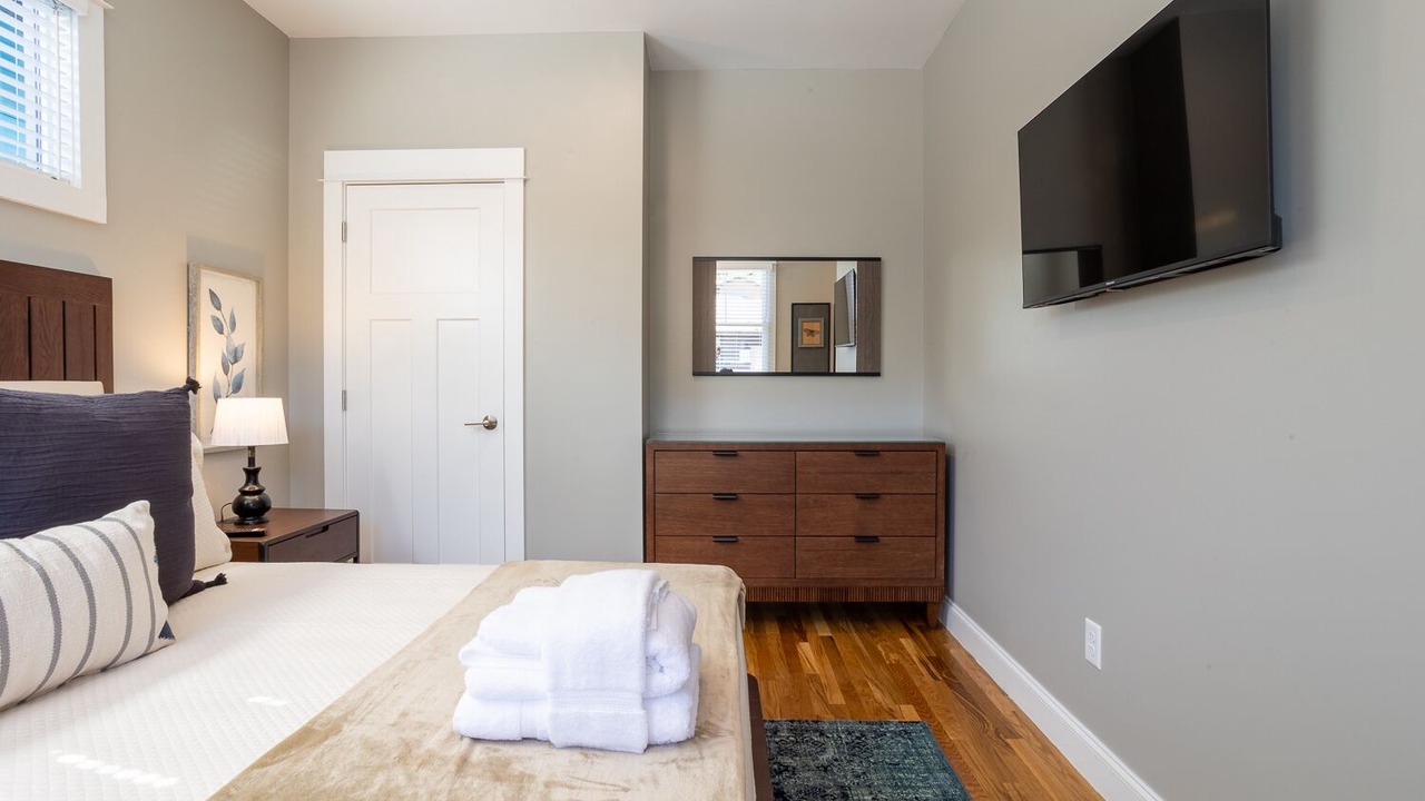 Photo of Bedroom in Woodfin