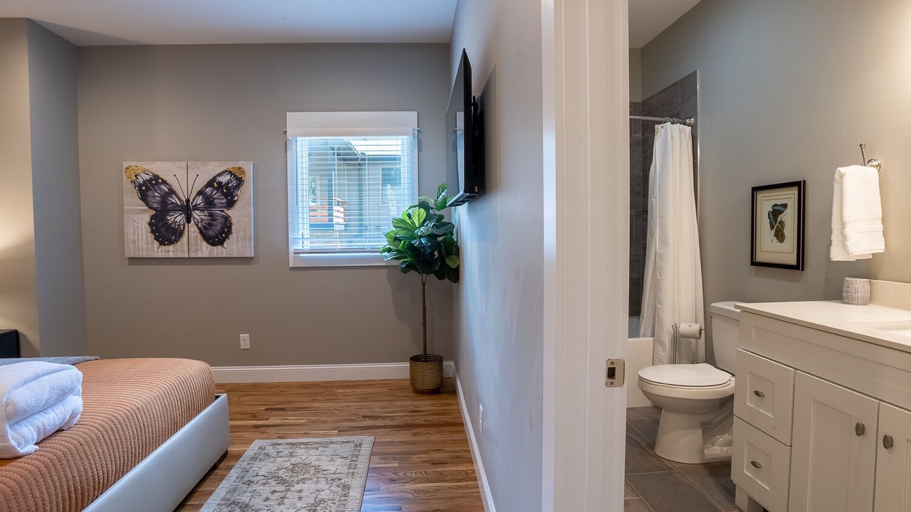 Photo of Bedroom in Woodfin