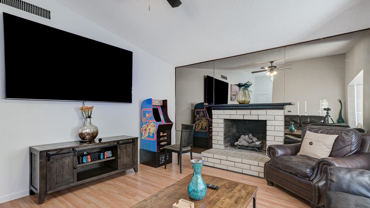 Photo of Bedroom in Chinatown