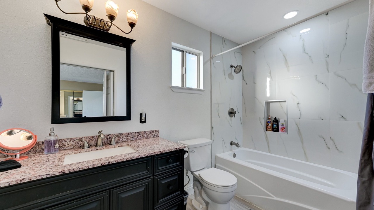 Photo of Bathroom in Chinatown
