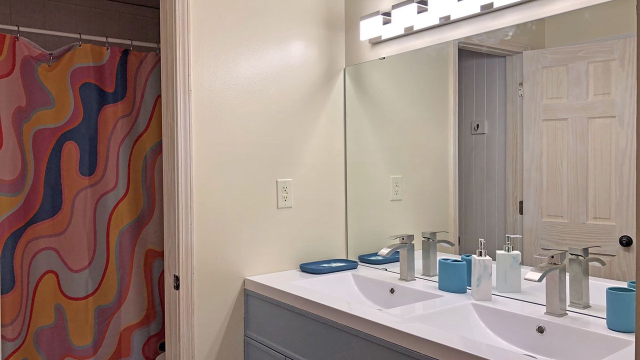 Photo of Bedroom in Lake Lure