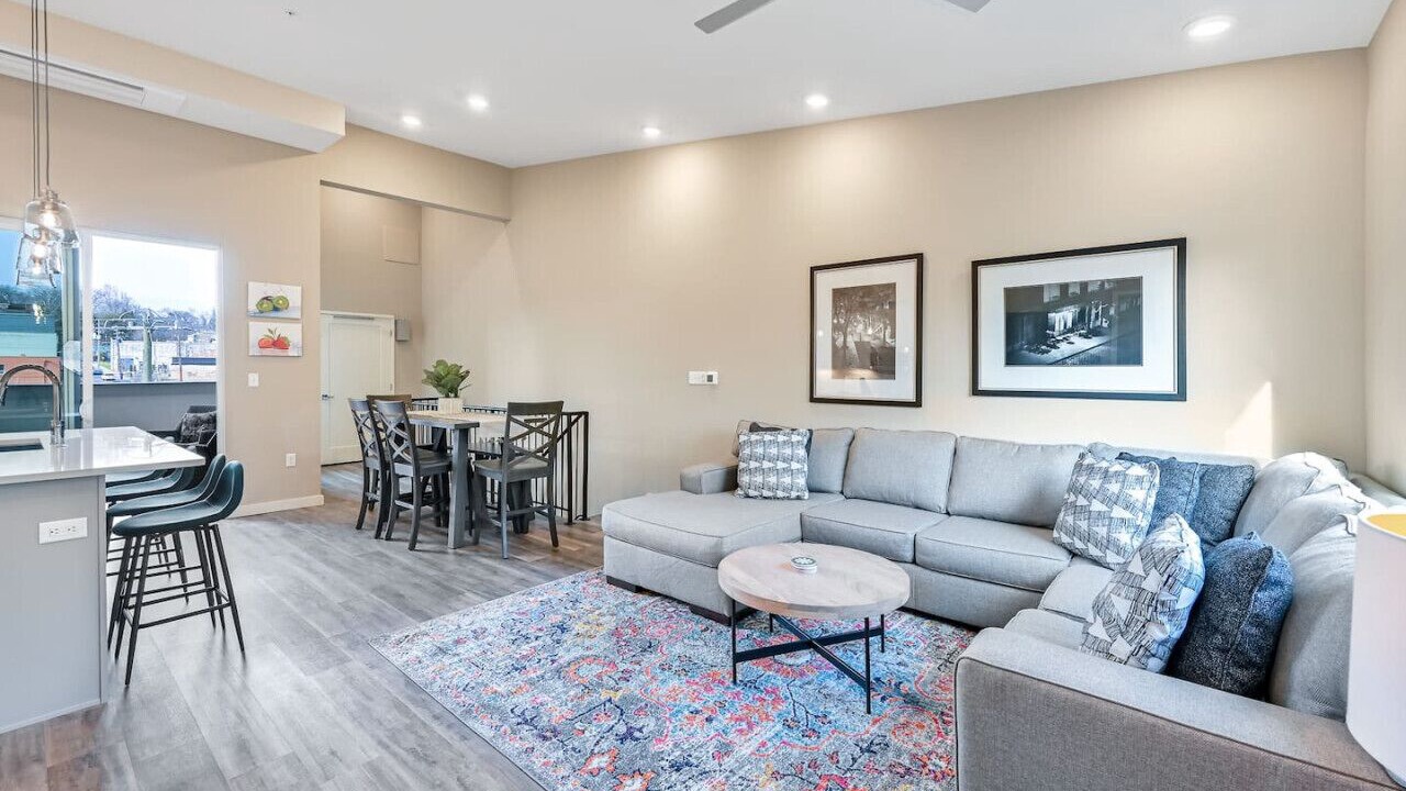 Photo of Livingroom in Asheville