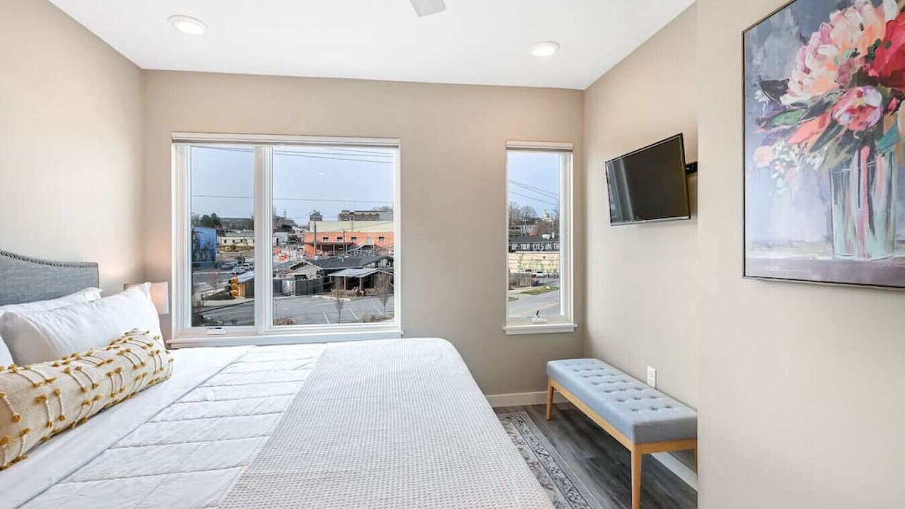 Photo of Bedroom in Asheville