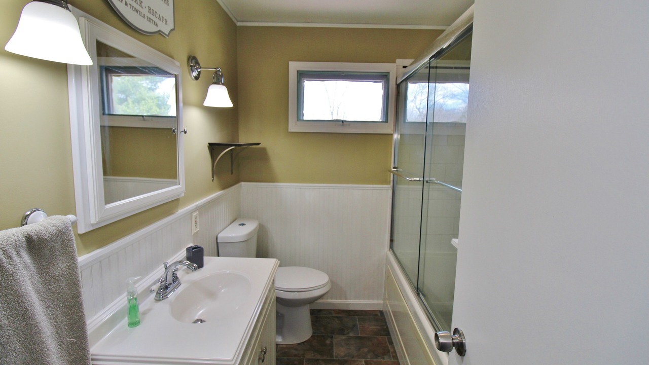 Photo of Bathroom in Batavia