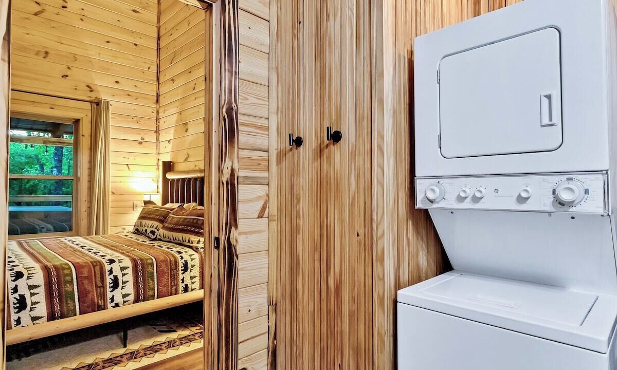 Photo of Bedroom in Frenchburg