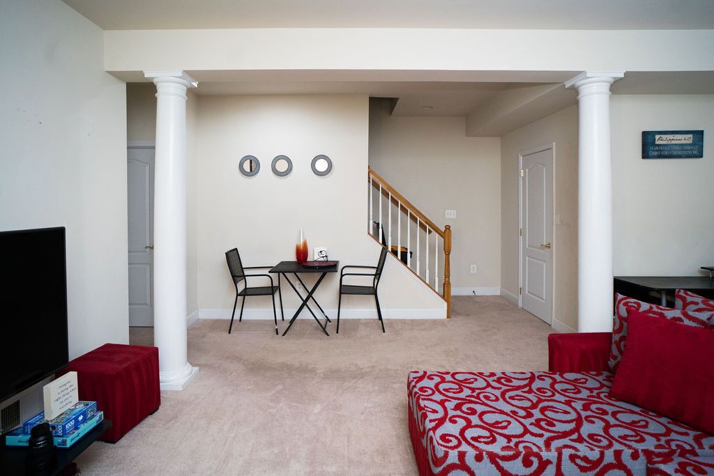 Photo of Livingroom in Gaithersburg