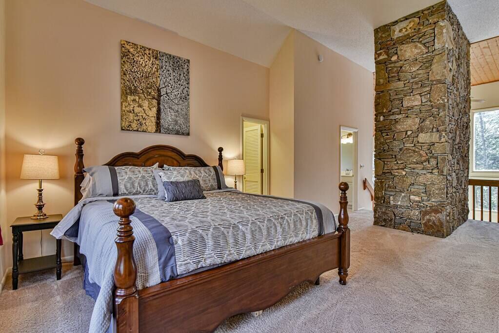 Photo of Bedroom in Asheville