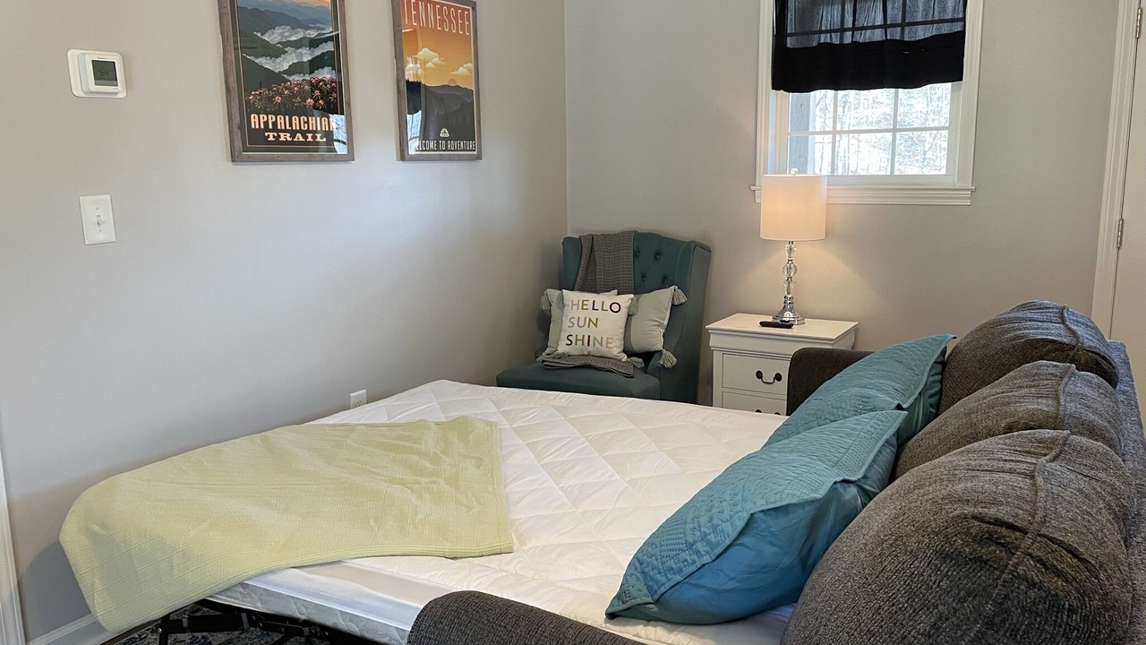 Photo of Bedroom in Unicoi