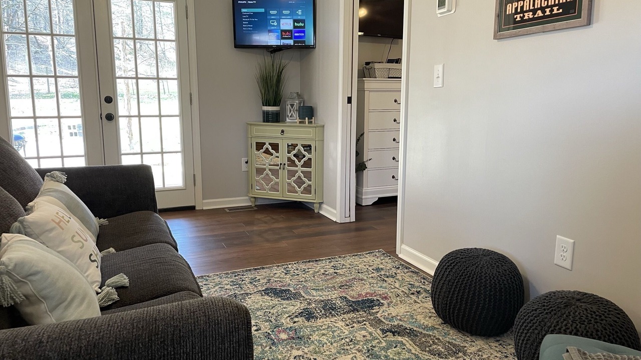 Photo of Livingroom in Unicoi