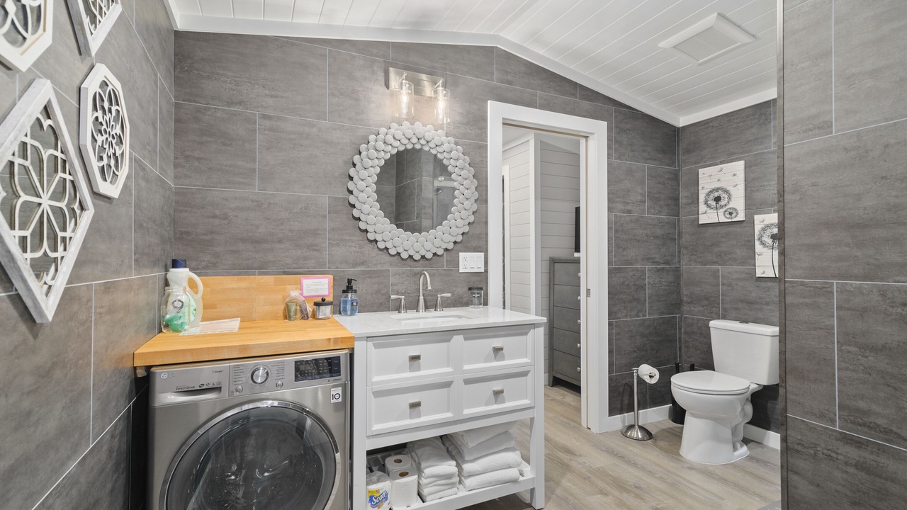 Photo of Bathroom in Flat Rock