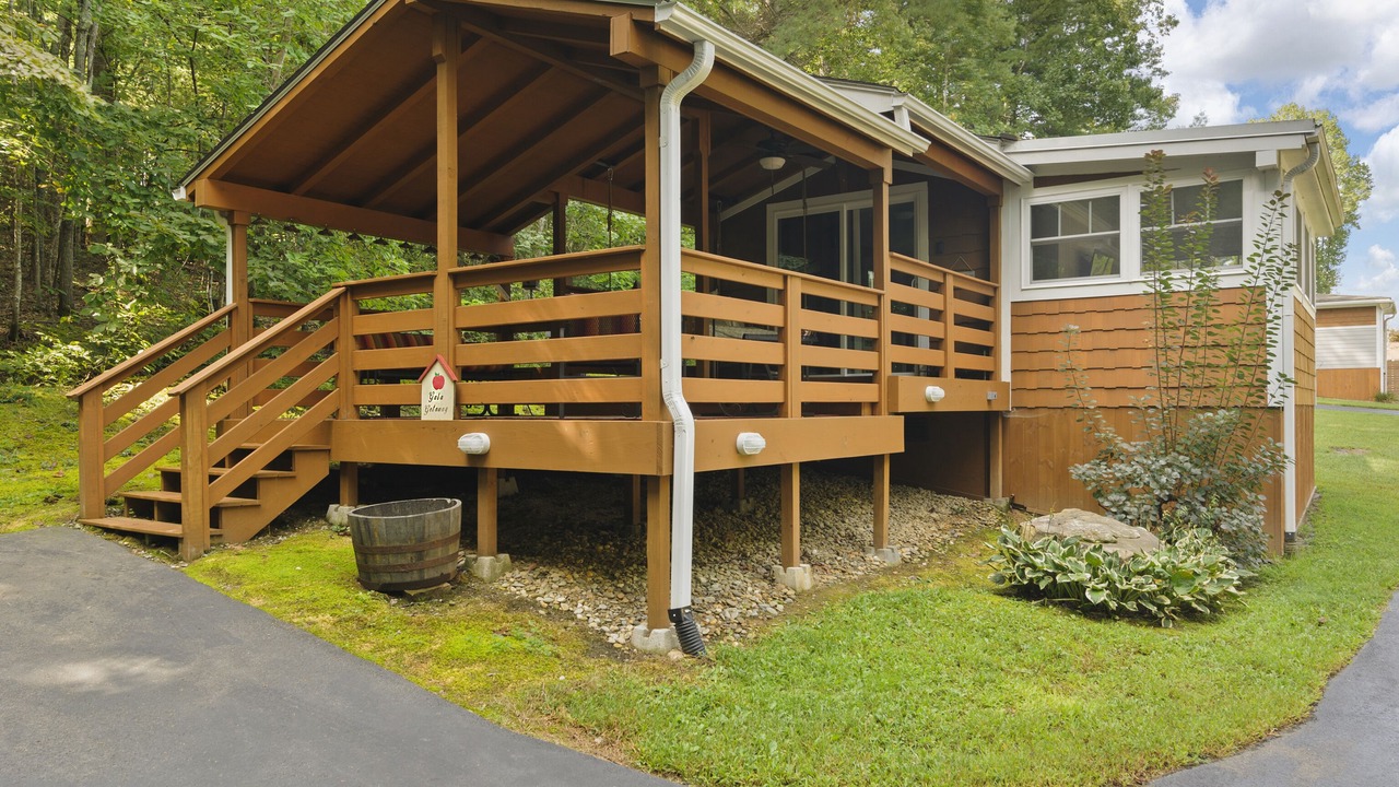 Photo of Outdoor in Flat Rock