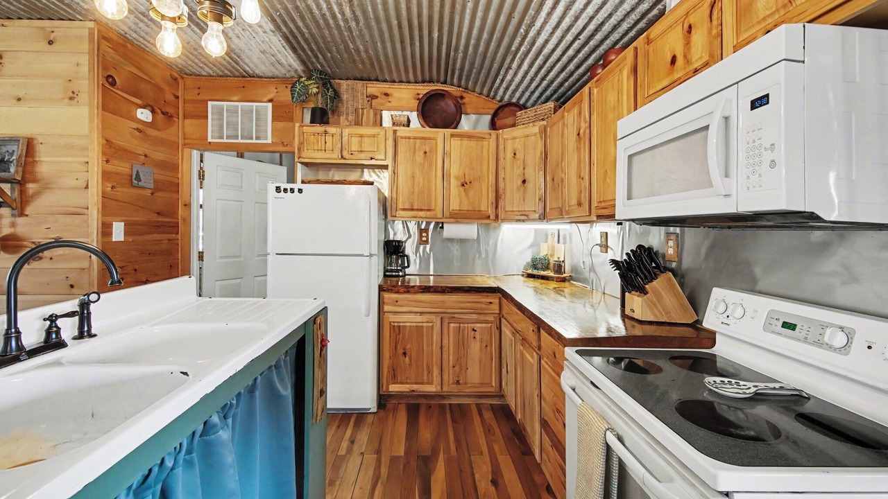 Photo of Kitchen in Frenchburg