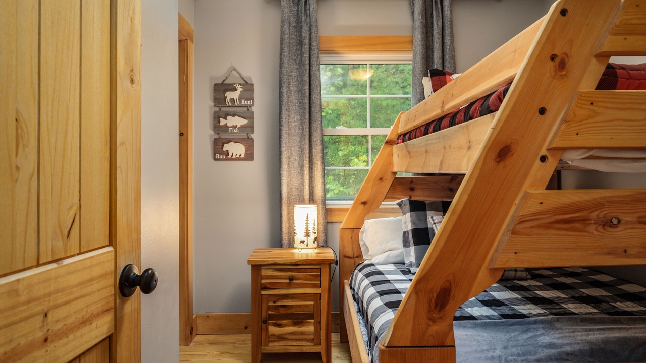 Photo of Bedroom in Berkeley Springs