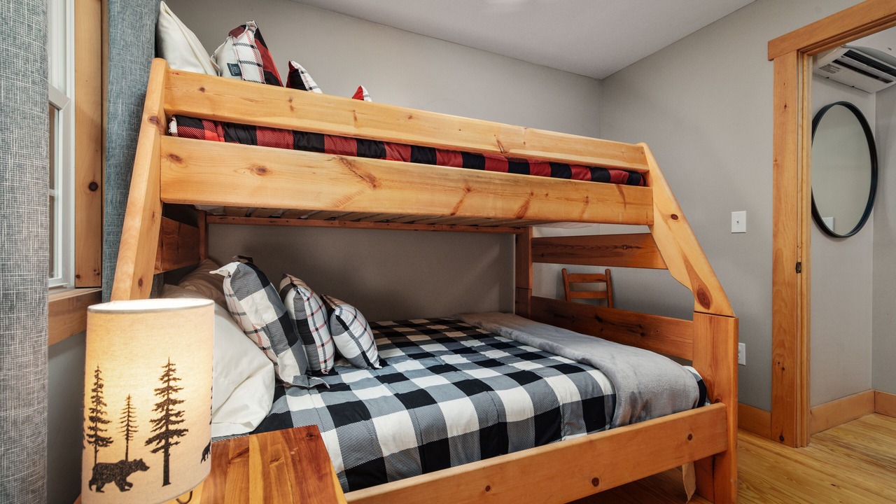Photo of Bedroom in Berkeley Springs