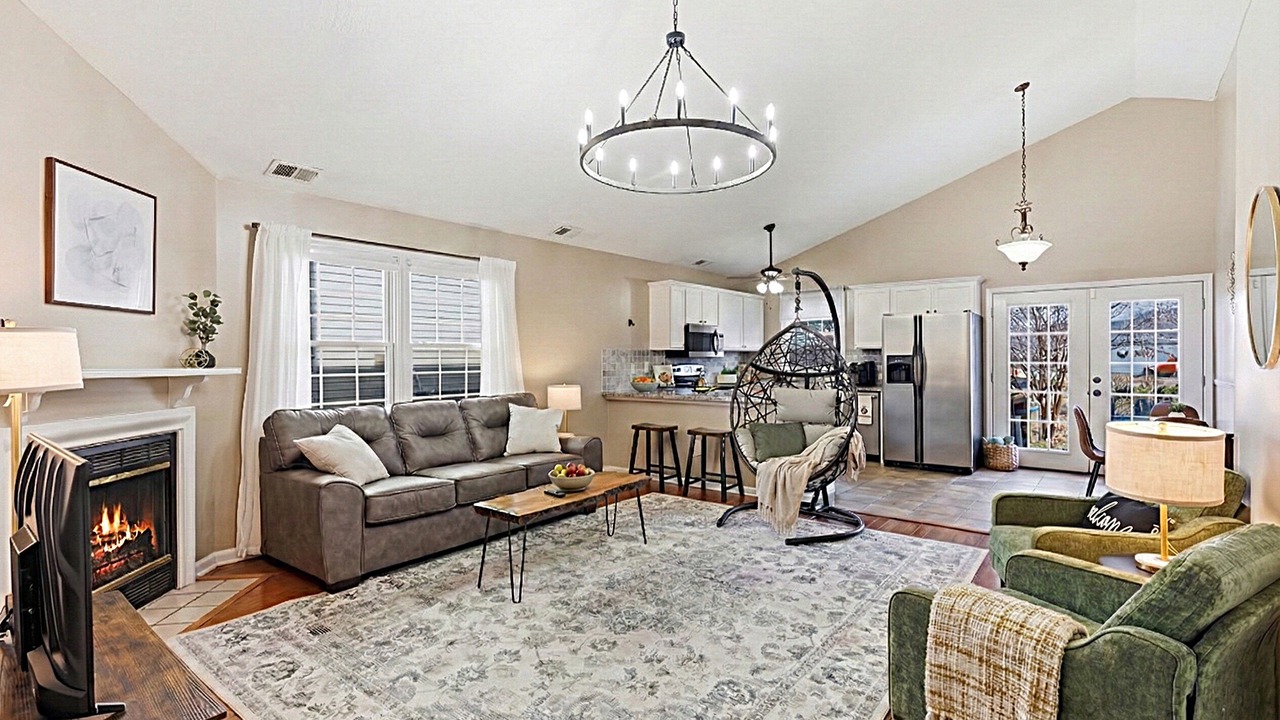 Photo of Livingroom in Lexington