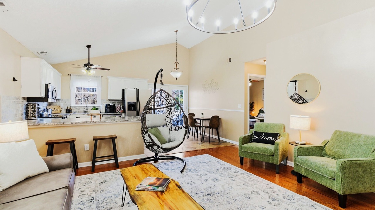 Photo of Livingroom in Lexington